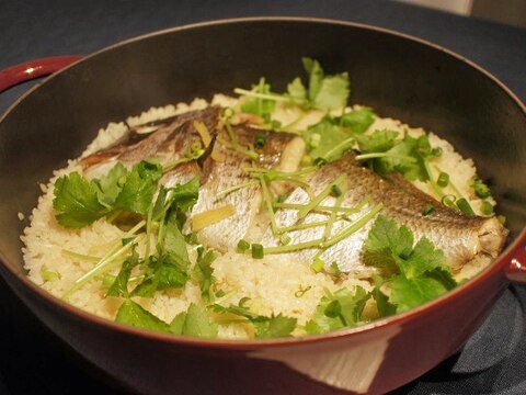 STAUBで作る鯛飯